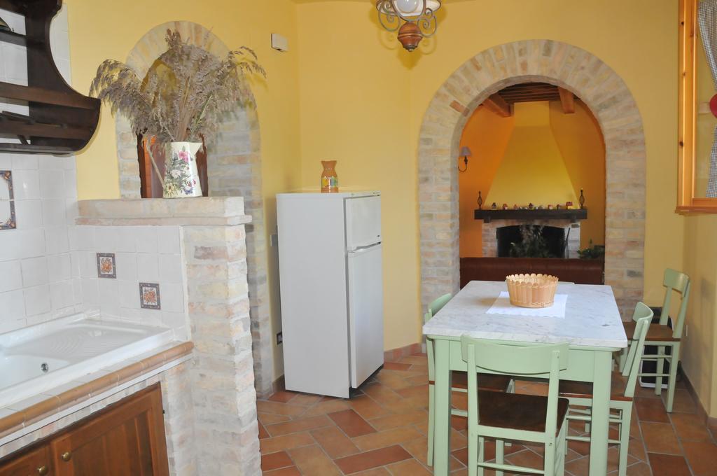 Guesthouse Casale Borgo Miriam 奥菲达 客房 照片